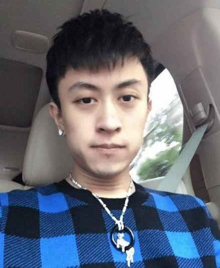 艺人秦奋背景,从街头舞者到娱乐圈新贵，揭秘他的蜕变之路